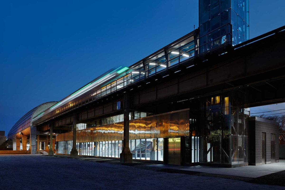 Cermak-McCormick Place Train Station